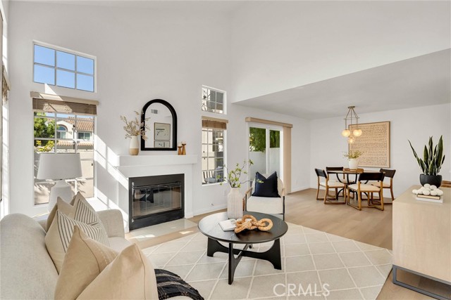 122 Almador — photo