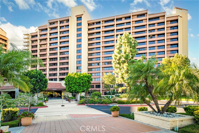 24055 Paseo Del Lago 608 — photo