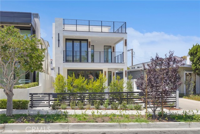 321 Larkspur Ave 1/2 — photo