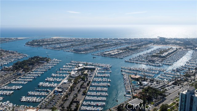 13650 Marina Pointe Dr 609 — photo