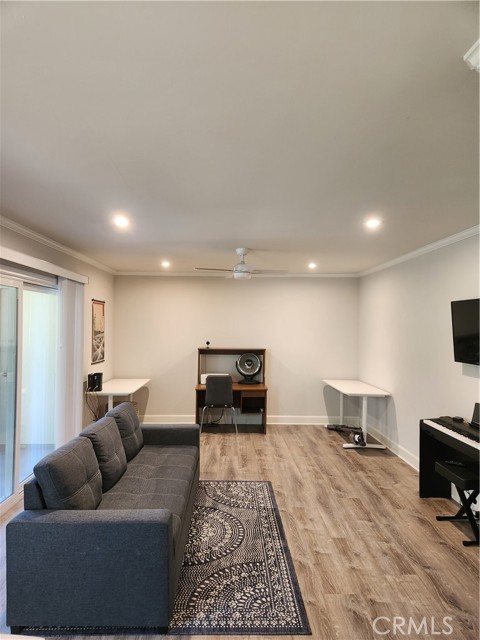 8515 Villa La Jolla F — photo