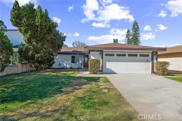 18501 Cecelia Way — photo