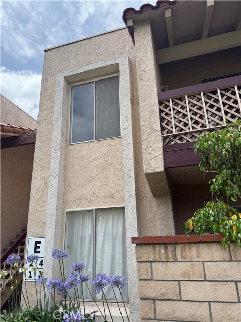 700 W La Veta E4 — photo