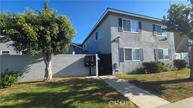 988 El Camino Dr 203 — photo