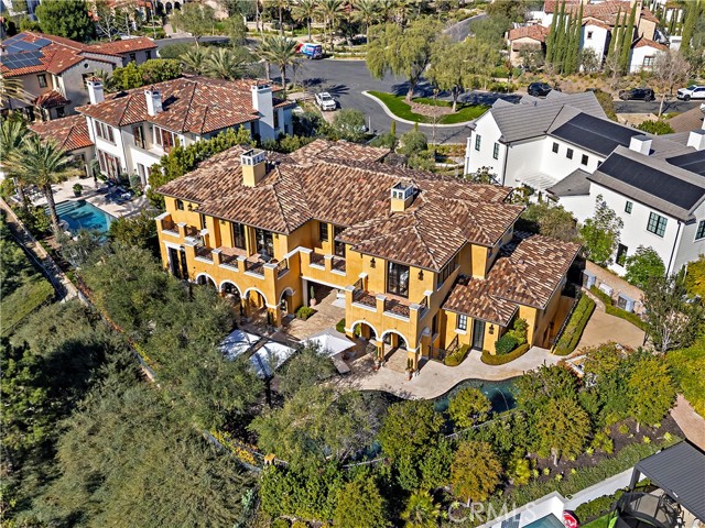 12 Thomas — photo