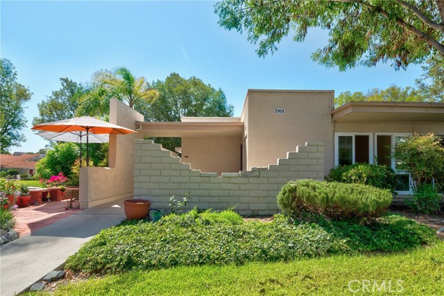 2103 Ronda Granada U — photo
