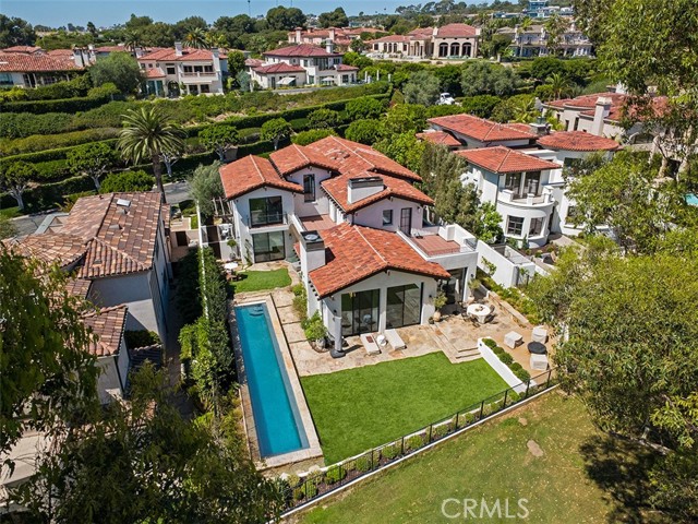 16 Pelican Point — photo