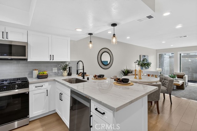 2220 E Chapman 9 — photo
