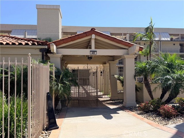 405 Avenida Granada 404 — photo