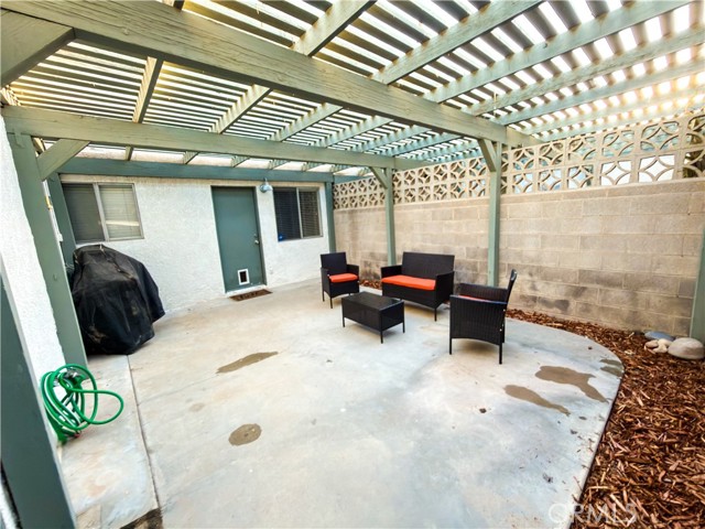 1000 N Lovekin 46 — photo