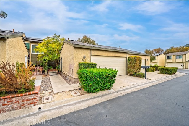 24612 Zena Ct — photo