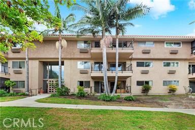 2354 Via Mariposa 2F — photo