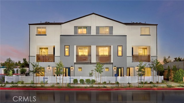 1310 W Oakcrest Paseo — photo