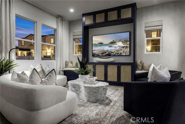 2418 LIV Way — photo