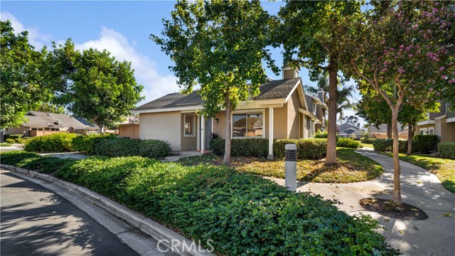 13 Hollowglen — photo