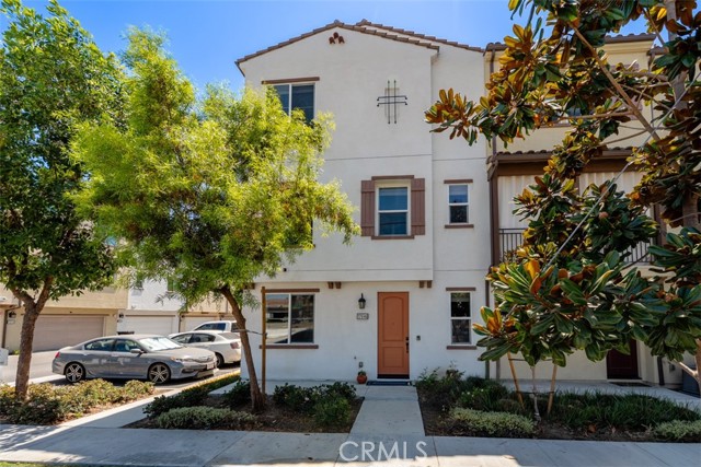 12046 Olive St — photo
