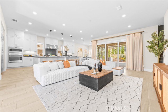 72 Ray, Irvine, CA 92618 — photo 2