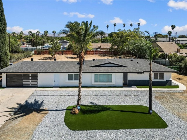 1025 Richards — photo
