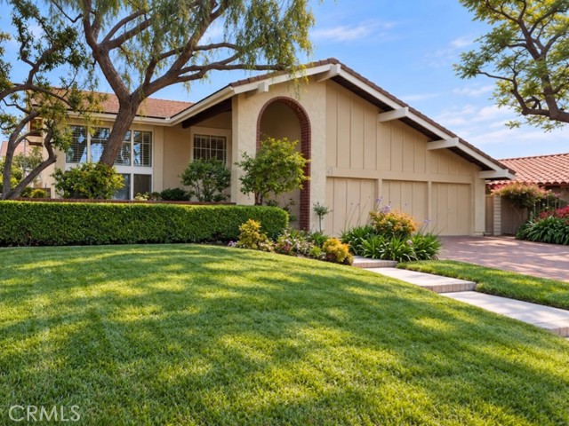 10692 Albany Cir — photo