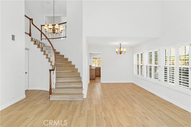 126 E Yale Loop Unit 14 — photo