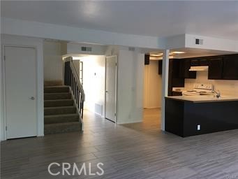 104 Avenida Baja — photo