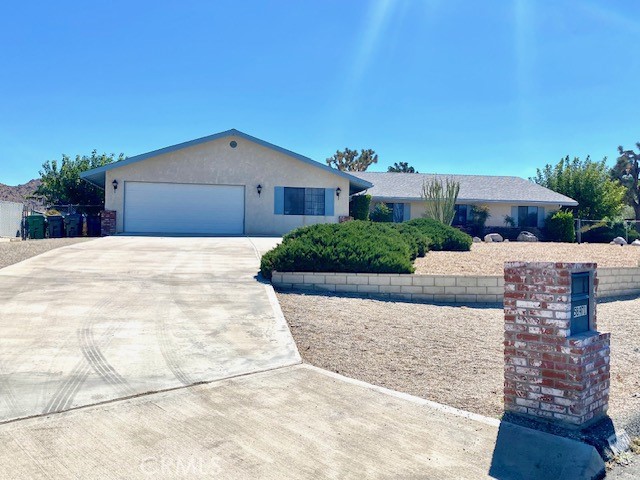 58971 Delano — photo