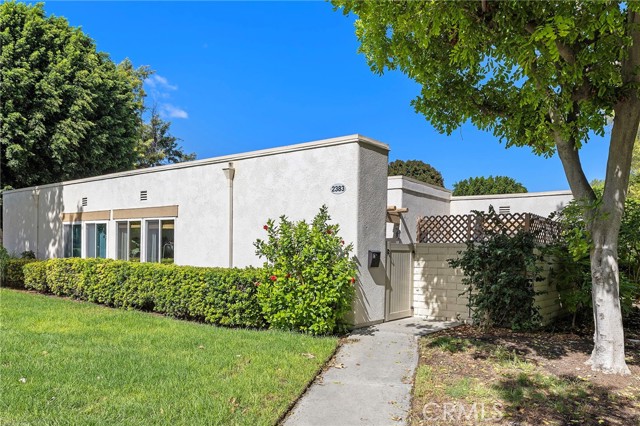 2383 Via Mariposa Unit C — photo