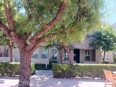 66 Colonial Way — photo
