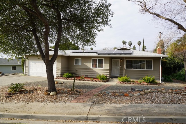 23 Leslie Ln — photo