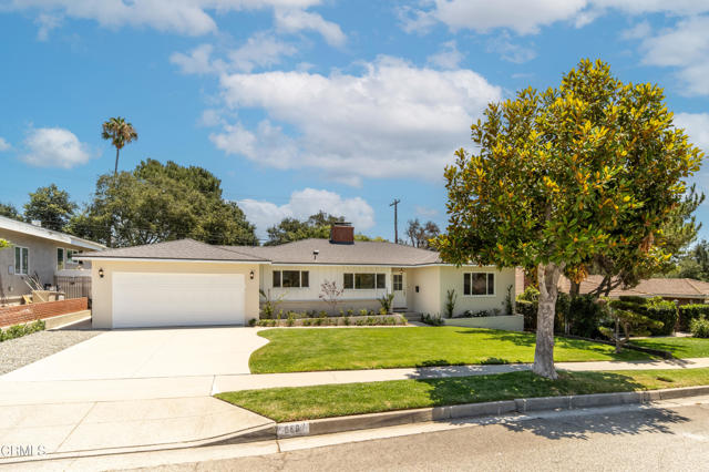 960 Crestview Dr, Pasadena, CA 91107