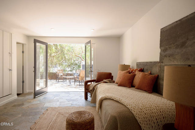 3836 De Longpre Ave — photo