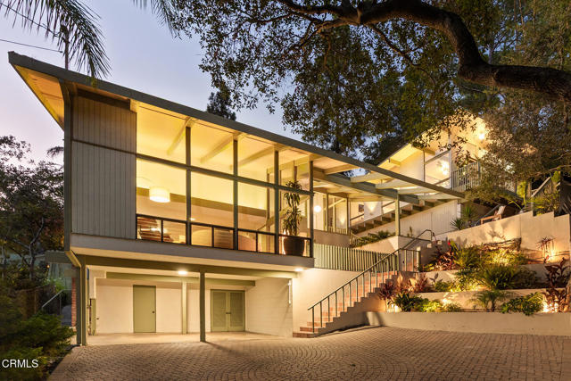 1437 Hillside Dr — photo