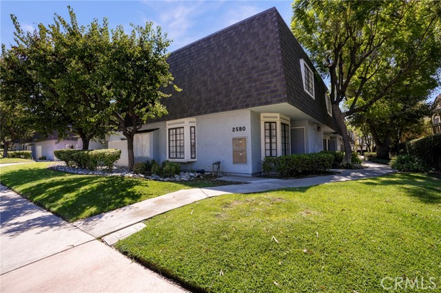 2580 Huntington H — photo
