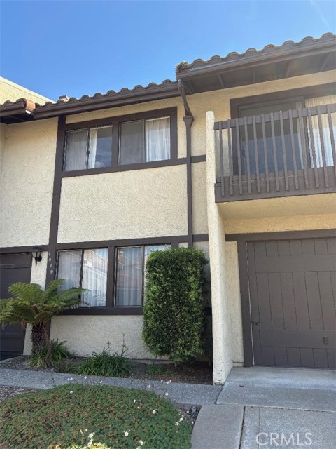 1009 Meadow Way — photo