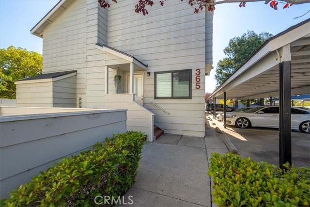 365 Unit D N Chorro — photo