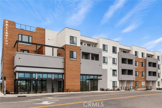 402 West Grand Ave Unit 317 — photo
