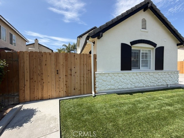 2723 Niverth Casita — photo