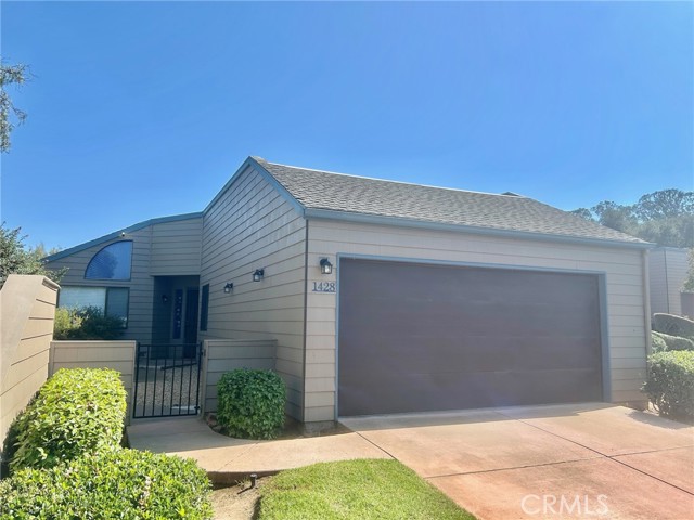 1428 Oakridge Park Rd — photo