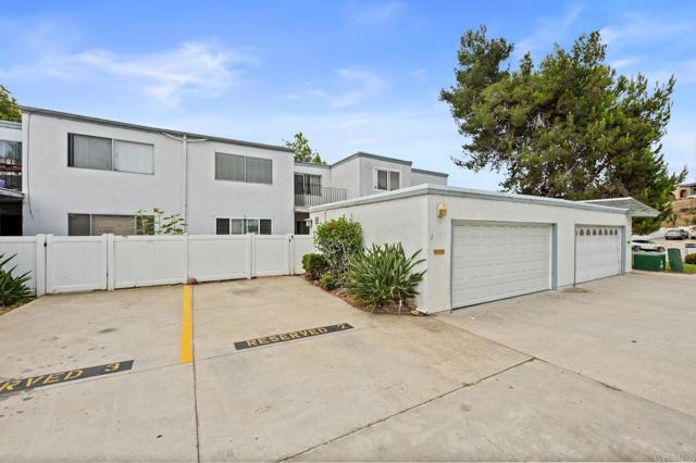 1640 Maple Dr 2 — photo