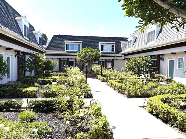 8130 Redlands 10 — photo