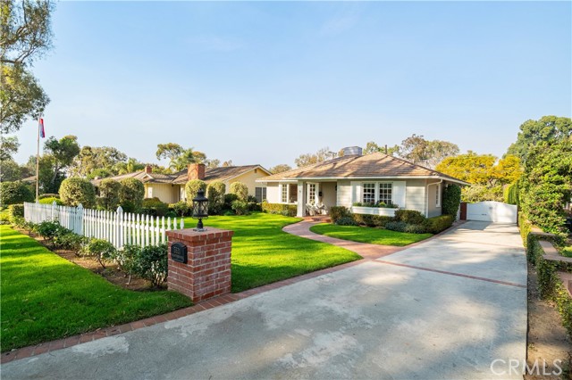 3321 Palos Verdes Drive North — photo