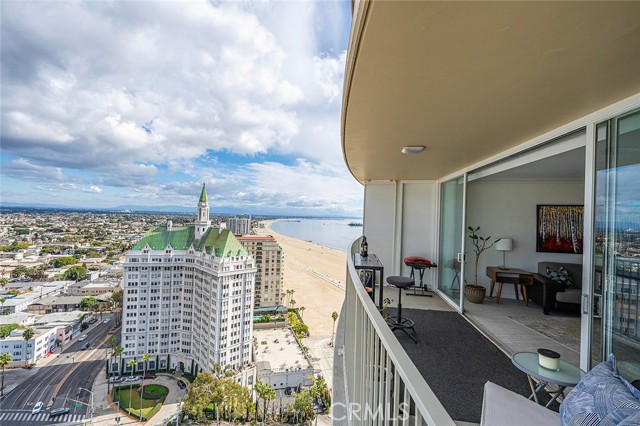 700 E Ocean Blvd 3003 — photo