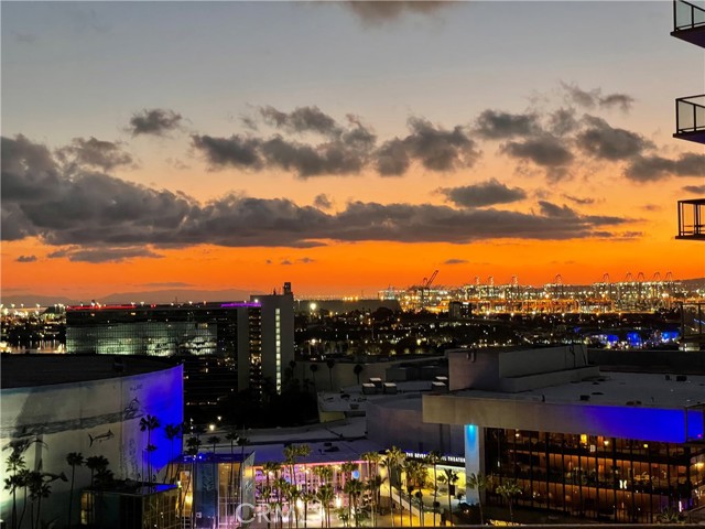 488 E Ocean 1518 — photo