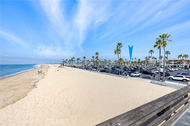 600 E Oceanfront 1D — photo