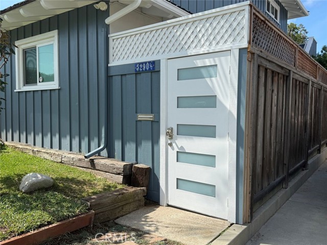 5290 E El Roble 1/2 — photo