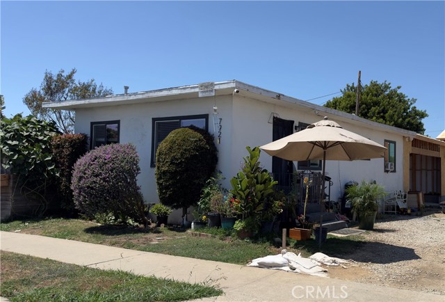 7921 N Ronald Dr — photo