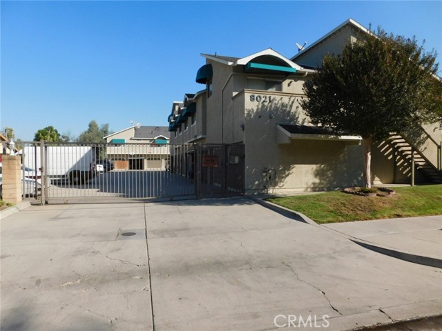 8021 4th St 301 — photo