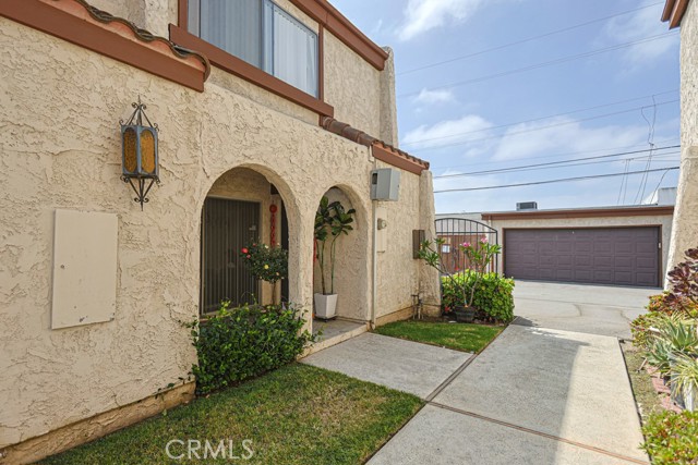 1316 Elm 9 — photo