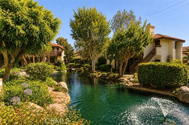 13110 Creek View 202 — photo