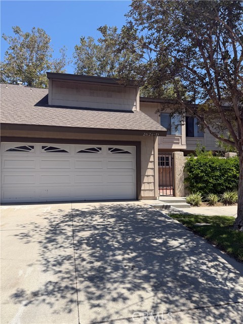 2624 N Tustin Ave D — photo